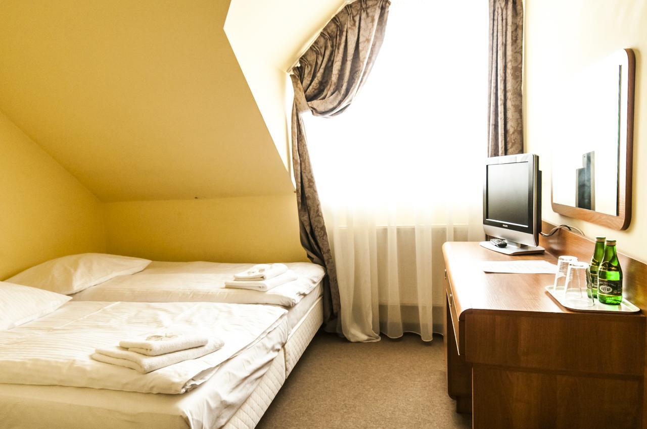 Hotel Olenka ชดัวเวียซ ภายนอก รูปภาพ